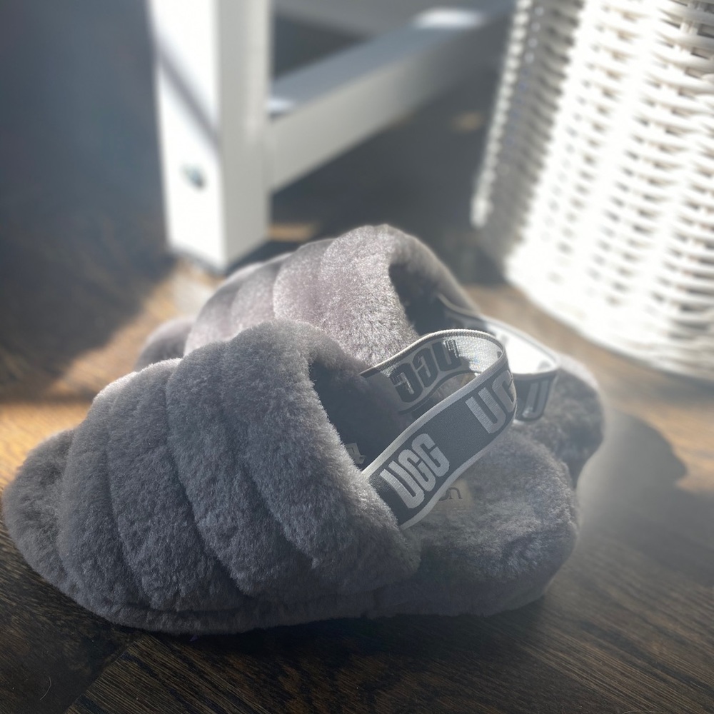 UGG Fluff Yeah Slide